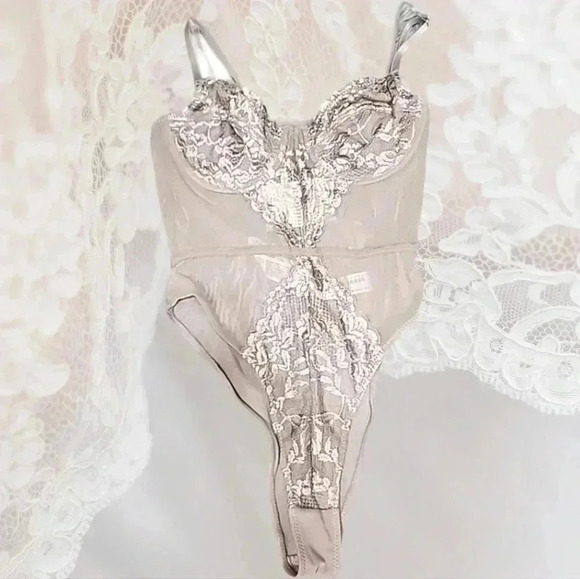 FOREVER 21 Sexy lace and sheer body suit. Nwt, small - Picture 1 of 7